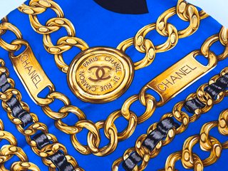 Pañuelo Chanel Azul y Dorado