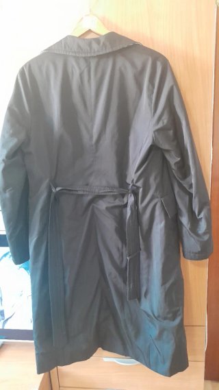 Gabardina Burberry negra