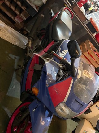 Honda CBR 600 Sportbike Azul/Negro/Rosa