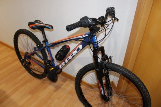 Bicicleta Aluminio 26 pulgadas. Talla M. MTB