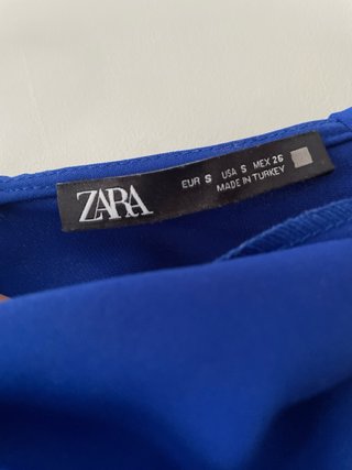 Vestido Zara azul drapeado botones