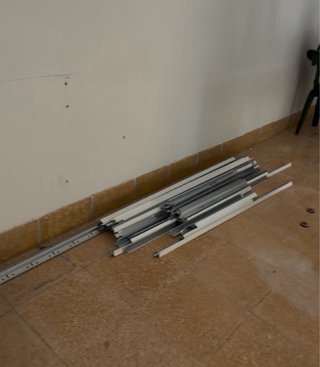 Falso techo desmontable con placas de vinilo 60x6
