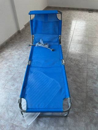 Tumbona plegable VOUNOT con parasol