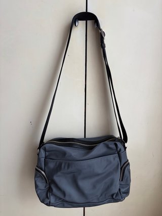 Bolso bandolera gris Mandarina Duck