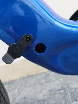 Bicicleta Eléctrica UrbanBiker UB200 Azul