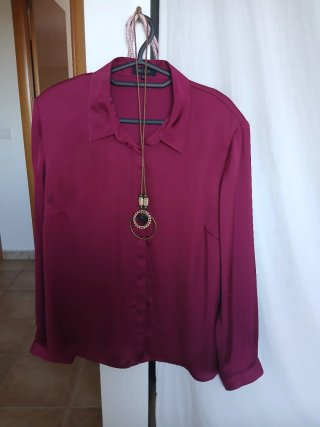 Lote 2 blusas mujer estampado y rojo