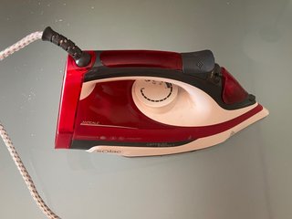 Plancha Solac Optima Perfect Roja
