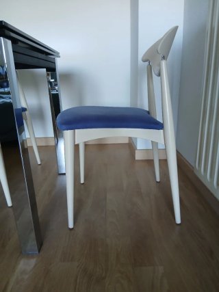 Sillas comedor beige y azul
