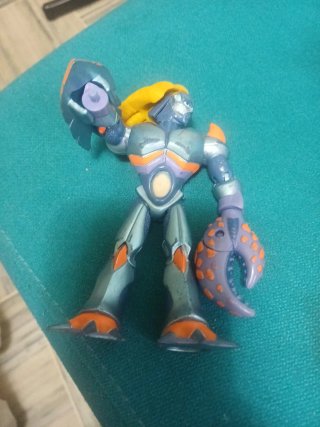 Figura Gormiti Nobilmantis 12cm  (incompleto)