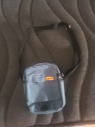 Bolso bandolera gris
