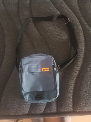 Bolso bandolera gris
