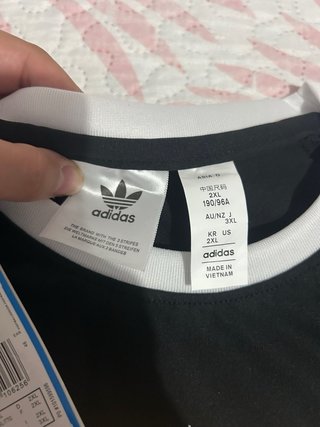 Camiseta Adidas Negra Poliéster