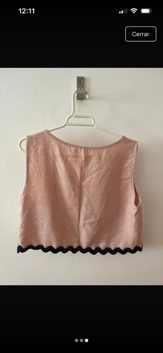 Top rosa palo festoneado SHEIN talla L