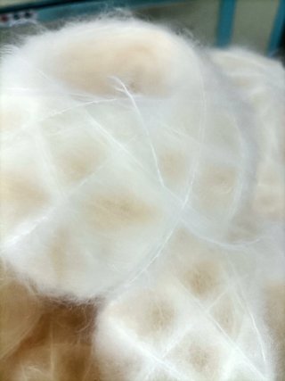 Lote 20 ovillos Mohair 90% Luz Colors