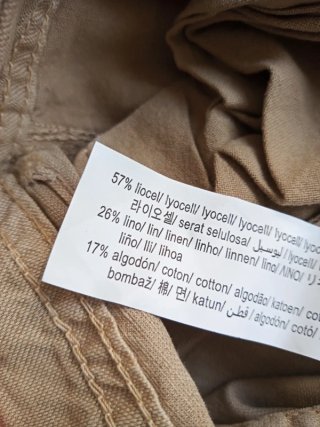 Pantalón cargo tiro medio