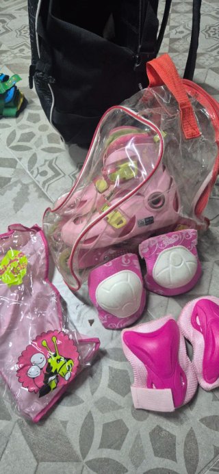 Patines rosas talla 30-32