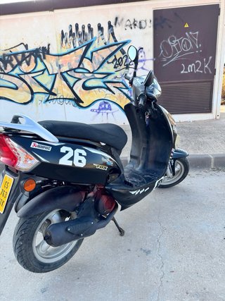 Moto Scooter Negra