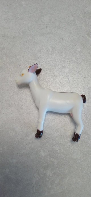 Muñeca Heidi con cabra