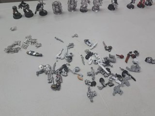 Figuras Warhammer Marines Espaciales Caos