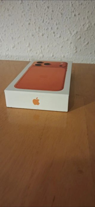 iPhone 17 Pro Max Naranja
