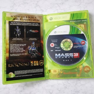 Xbox 360 3 Giochi: Dead Space, Mass Effect, F1 11