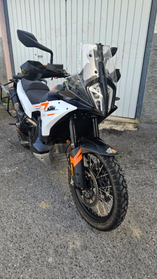KTM 790 Adventure - Blanca y Naranja