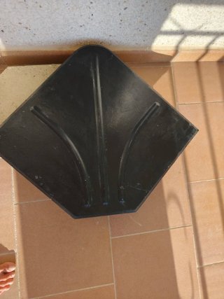 Base para sombrilla negra