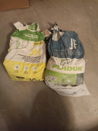 Pasta de juntas PLADUR – restos de obra Vendo res