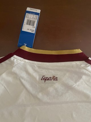 Camiseta España Mundial Adidas (30€ unidad)