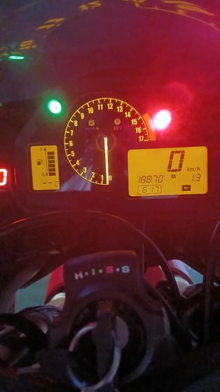 Honda CBR 600 RR Sportbike Roja y Negra