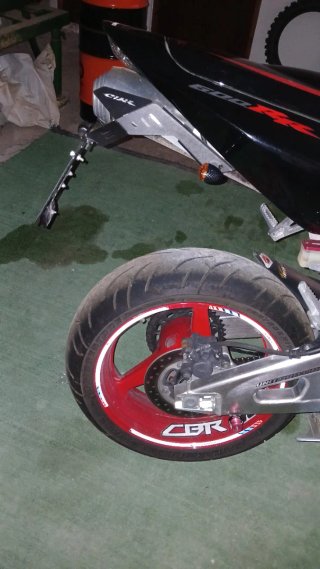 Honda CBR 600 RR Sportbike Roja y Negra