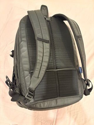 Mochila Thule Antirrobo 21L Viaje Impermeable