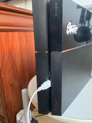 Consola PS4 Negra