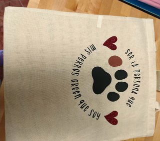 Bolso tote decorado con amor