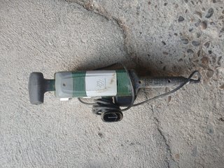 Lijadora Banda Bosch PBS 75 AE 750W + Maletín