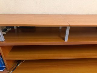 Mesa de oficina de madera y mueble
