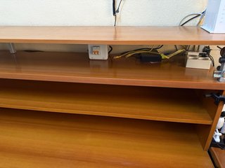 Mesa de oficina de madera y mueble