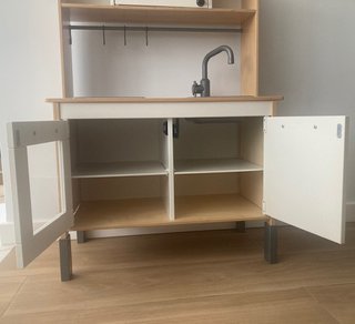 Cocinita de juguete madera y blanco