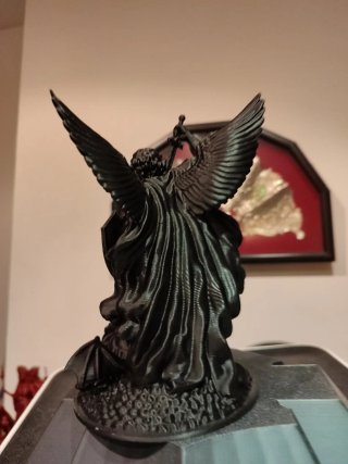 Arcángel San Miguel Figura Negra