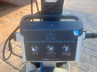 Robot Limpiafondos Piscina Dolphin 5