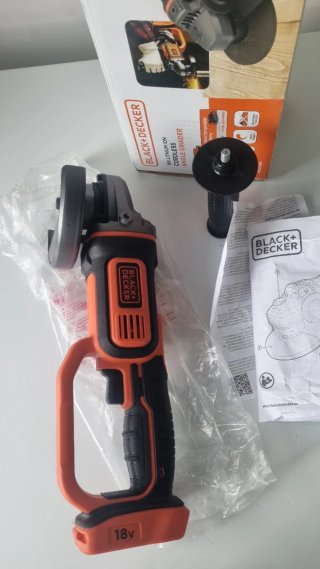 Smerigliatrice angolare BLACK+DECKER 18V