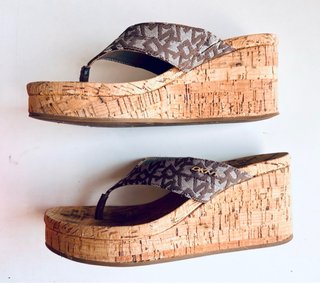 Sandalias DKNY Plataforma Cuña