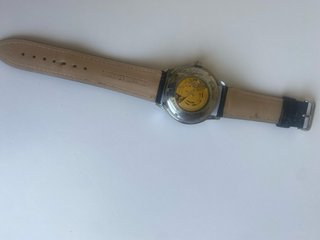 Reloj Winner Automático Negro y Dorado