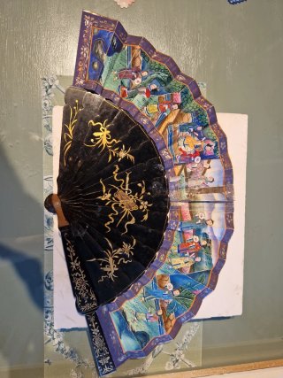 Abanico mil caras decorado