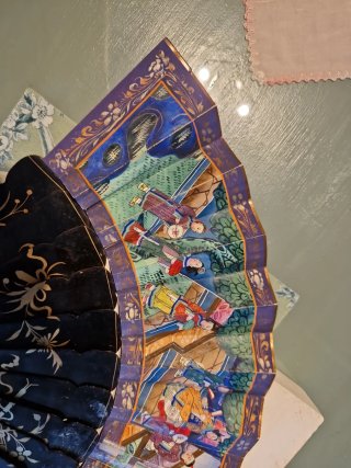 Abanico mil caras decorado