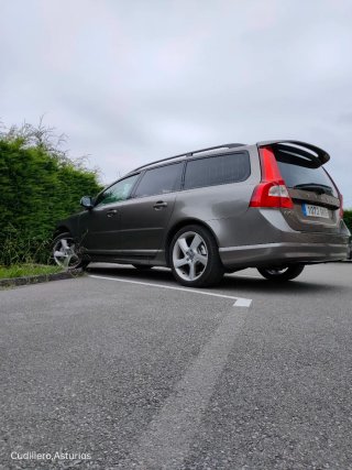 Volvo V70 2010