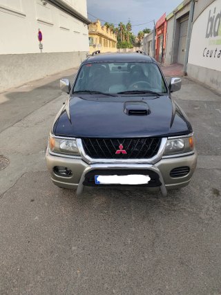 Mitsubishi montero sport  2002