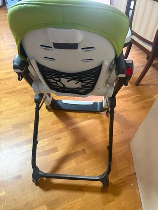 Silla de comer para bebé color verde