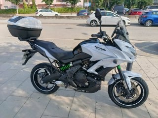 Kawasaki Versys 650 Blanca