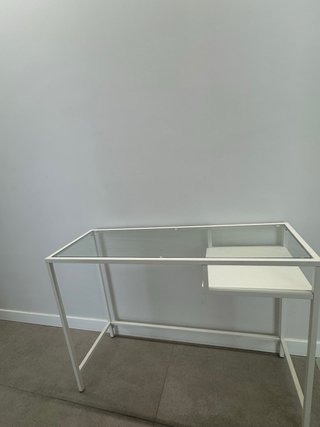 Mesa consola Ikea VITTSJÖ cristal y metal